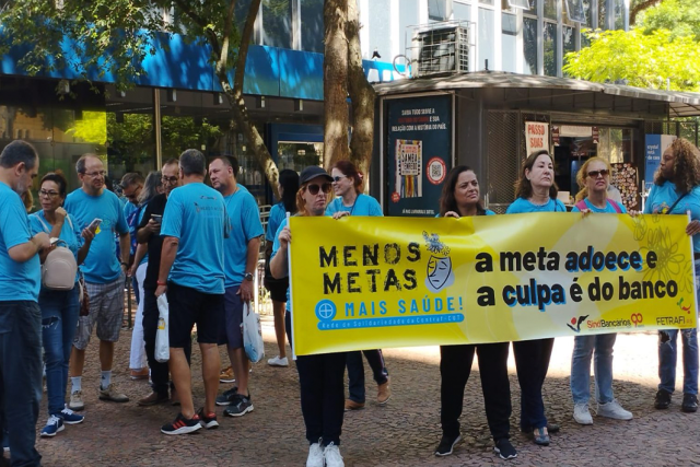 Bancários intensificam luta contra metas abusivas