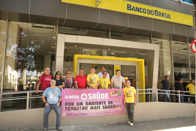 SEEBF/PI realiza manifestação em Dia Nacional de Luta por Menos Metas Mais Saúde
