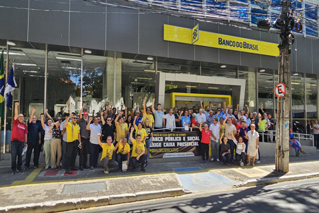 SEEBF/PI retarda abertura de agências do BB contra extinção de função caixas e por Menos Metas e Mais Saúde