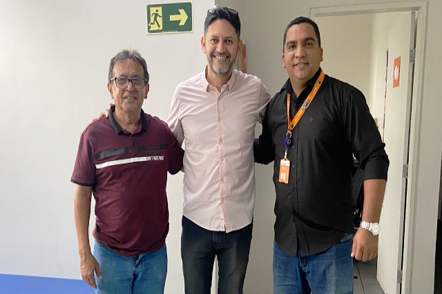 SEEBF/PI conquista reintegração administrativa de funcionário do Itaú